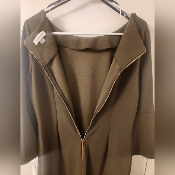 NWT Calvin Klein green bell-sleeve dress - Picture 7 of 9